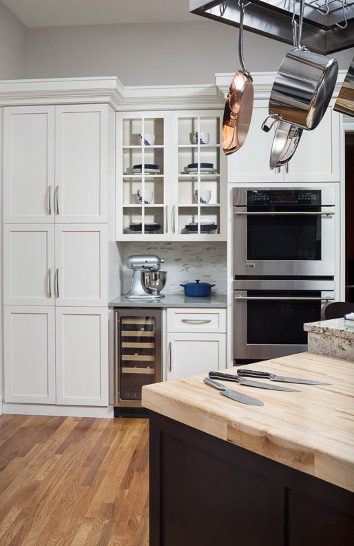 Kitchen design is a turn-key service, from conception to completion. We work as a team with the architect, contractor and tradework teams.  As the interior designers, our expertise and vision guides the home project to perfection, bringing expert specialists together in harmony.